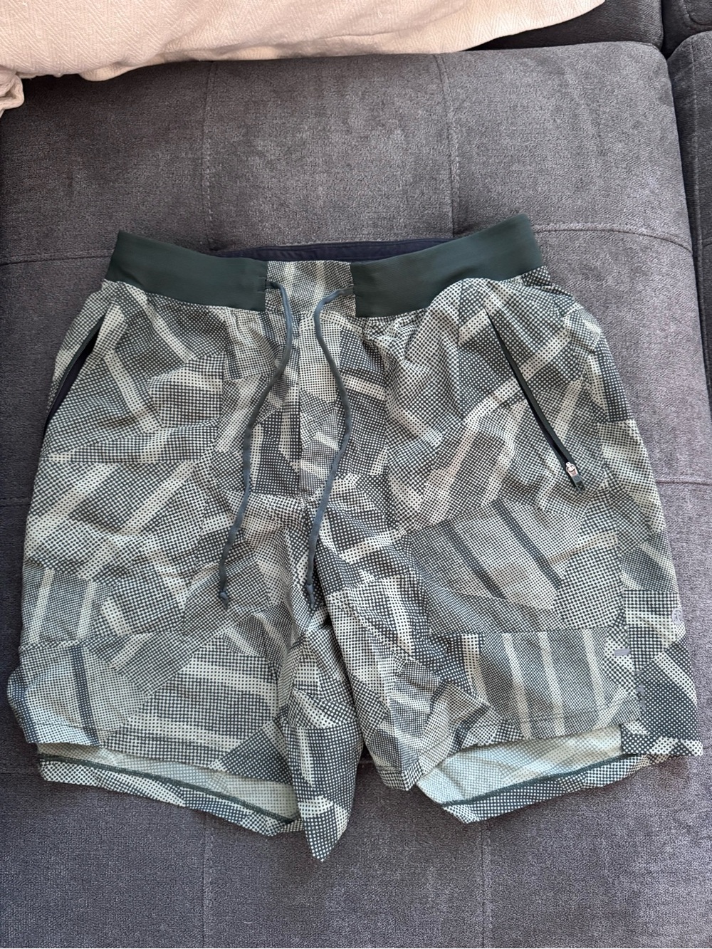 lululemon athletica Men's Green Camouflage-Pattern Athletic Shorts